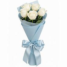 Букет 5 Белых роз Проуд в Ухте