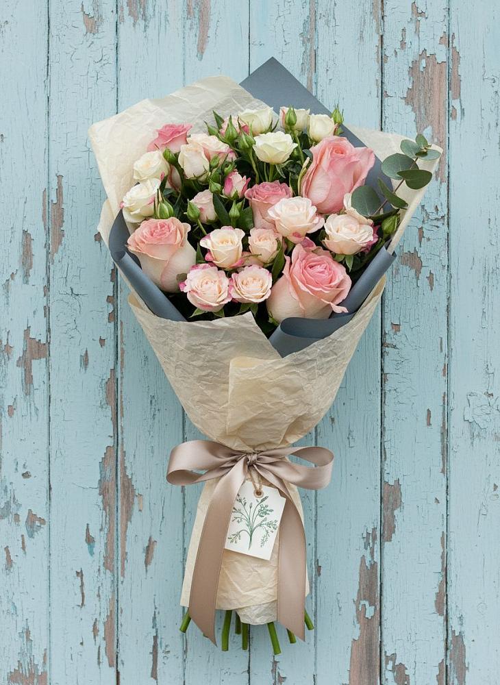 Букет цветов из: Розы в Ухте