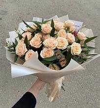 Букет Кремовые розы Латте в Ухте