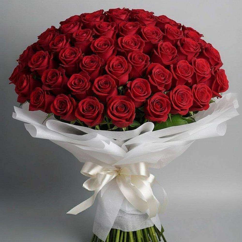 Букет 101 Красная роза Блэк Мэджик в Ухте
