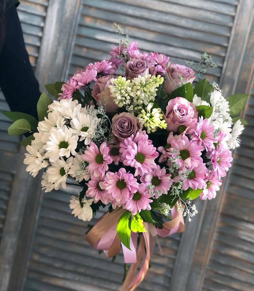 Букет цветов из: Хризантемы и Розы в Ухте