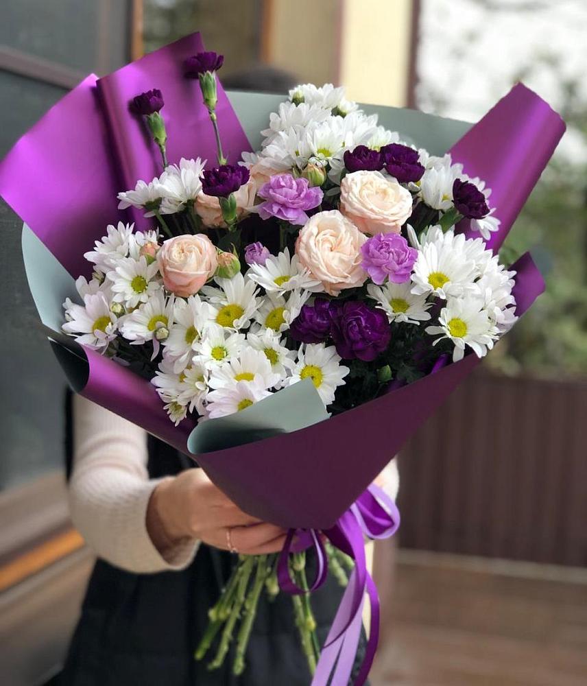 Букет цветов из: Хризантемы, Гвоздики и Розы в Ухте