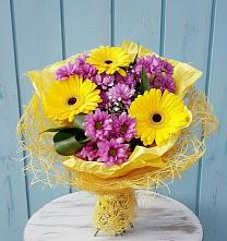 Букет цветов из:  Хризантемы и Герберы в Ухте