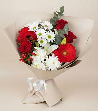 Букет цветов из:  Розы, Хризантемы, Герберы и Лилии в Ухте