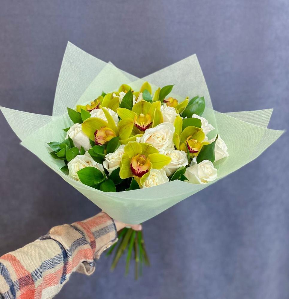 Букет цветов из: Орхидеи и Розы в Ухте