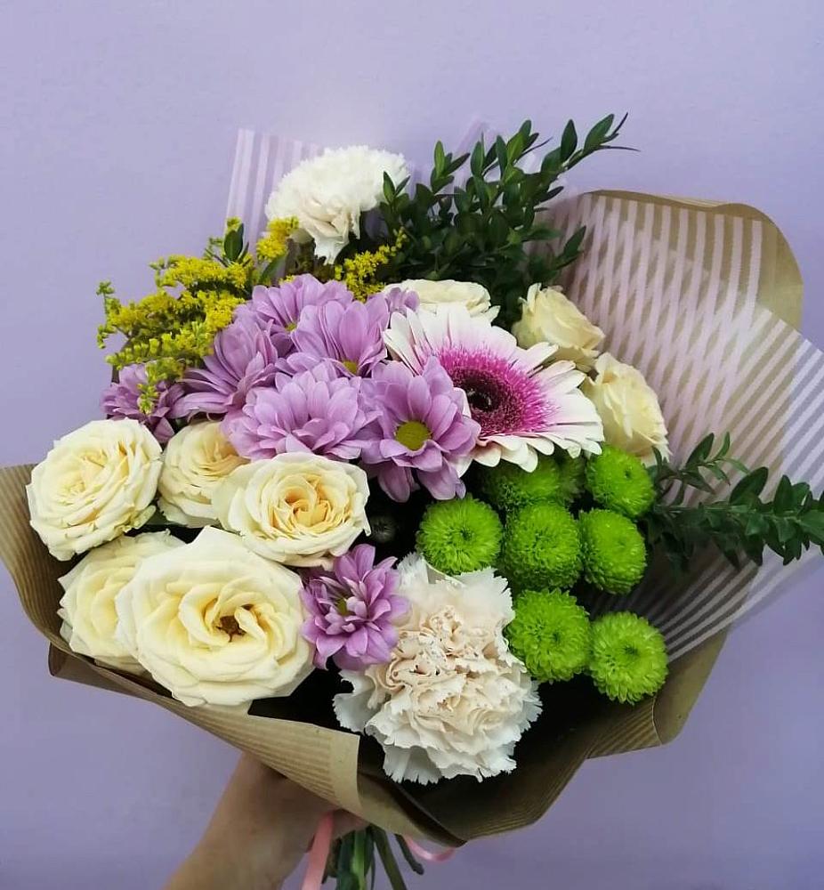 Букет цветов из: Хризантемы, Розы, Гвоздики и Герберы в Ухте