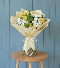 Букет цветов из:  Хризантемы и Розы в Ухте