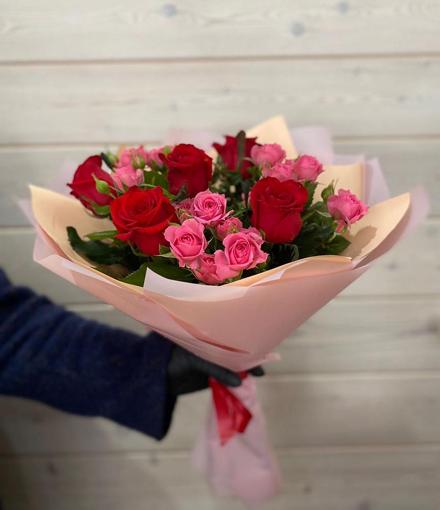 Букет цветов из: Розы в Ухте