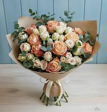 Букет цветов из:  Альстромерии и Розы в Ухте