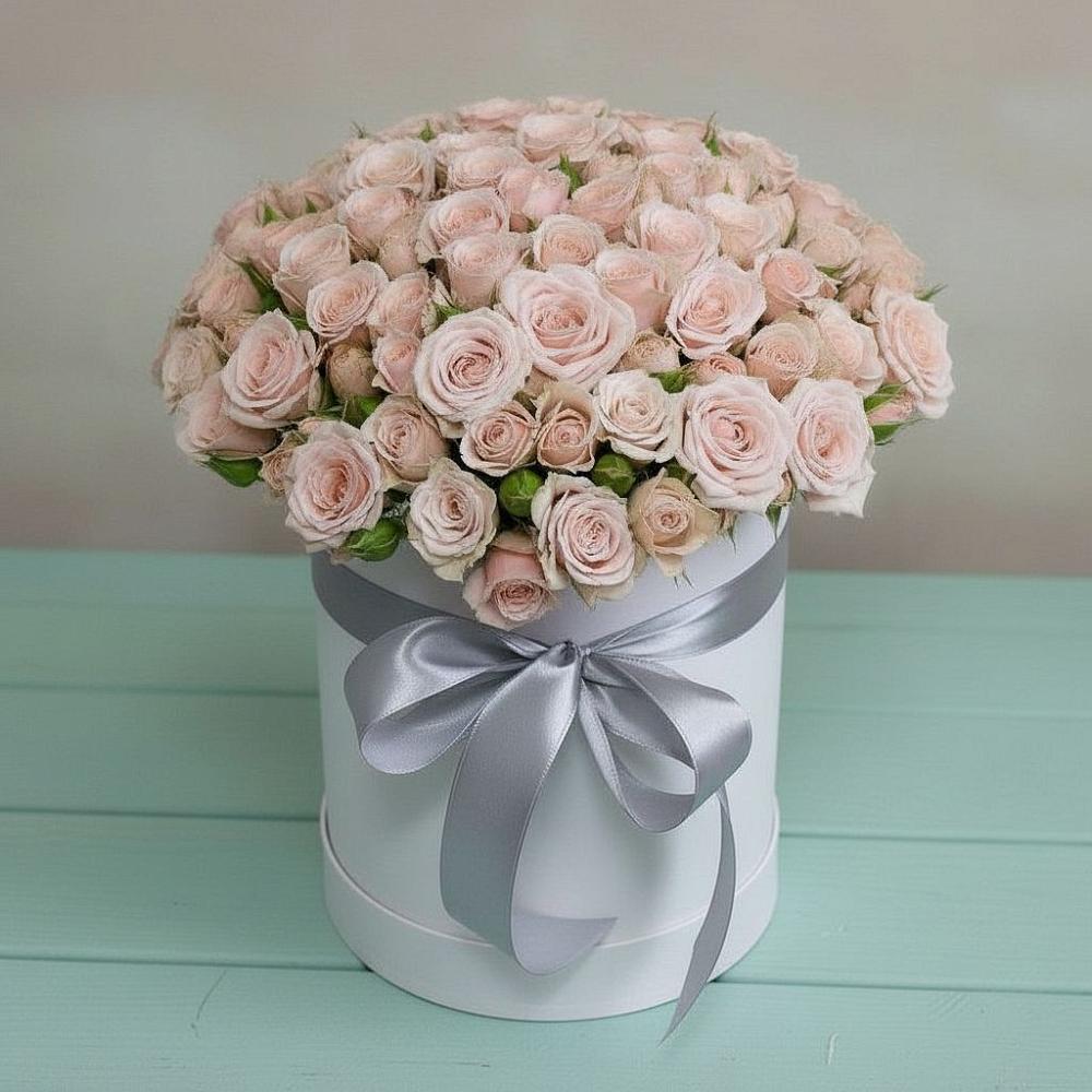 Цветочная композиция из Розы в шляпной коробке в Ухте